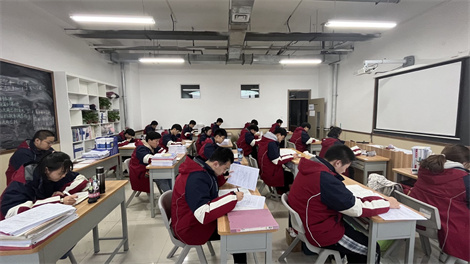 河南高三英語有全封閉集訓形式的沖刺班嗎_鄭州優狀元高考培訓學校怎么樣