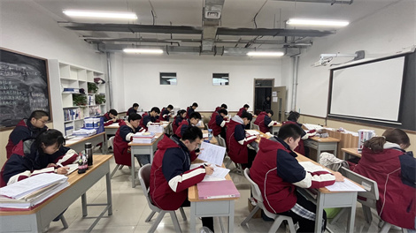 鄭州高三有幾家沖刺輔導班_河南創新高考培訓學校效果怎么樣