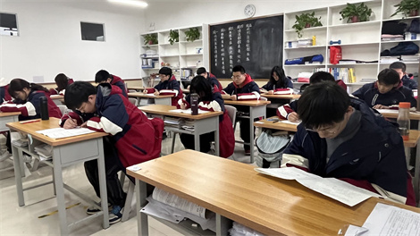 鄭州高三輔導(dǎo)班沖刺有效果嗎_有全封閉形式的集訓(xùn)班嗎_鄭州創(chuàng)新高考學(xué)校