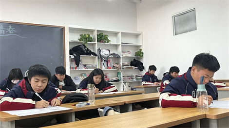 鄭州高三全日制輔導機構一年費用多少_有沖刺集訓班效果好點的嗎_優狀元高考學校