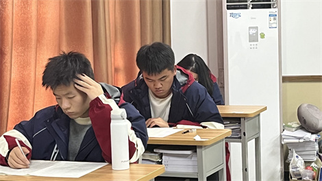 鄭州高三沖刺補習輔導班一對一有用嗎_優狀元高考集訓學校效果好不好