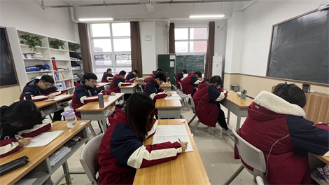 鄭州高考生選擇復(fù)讀班注意什么_京太優(yōu)狀元高三全封閉集訓(xùn)學(xué)校怎么樣